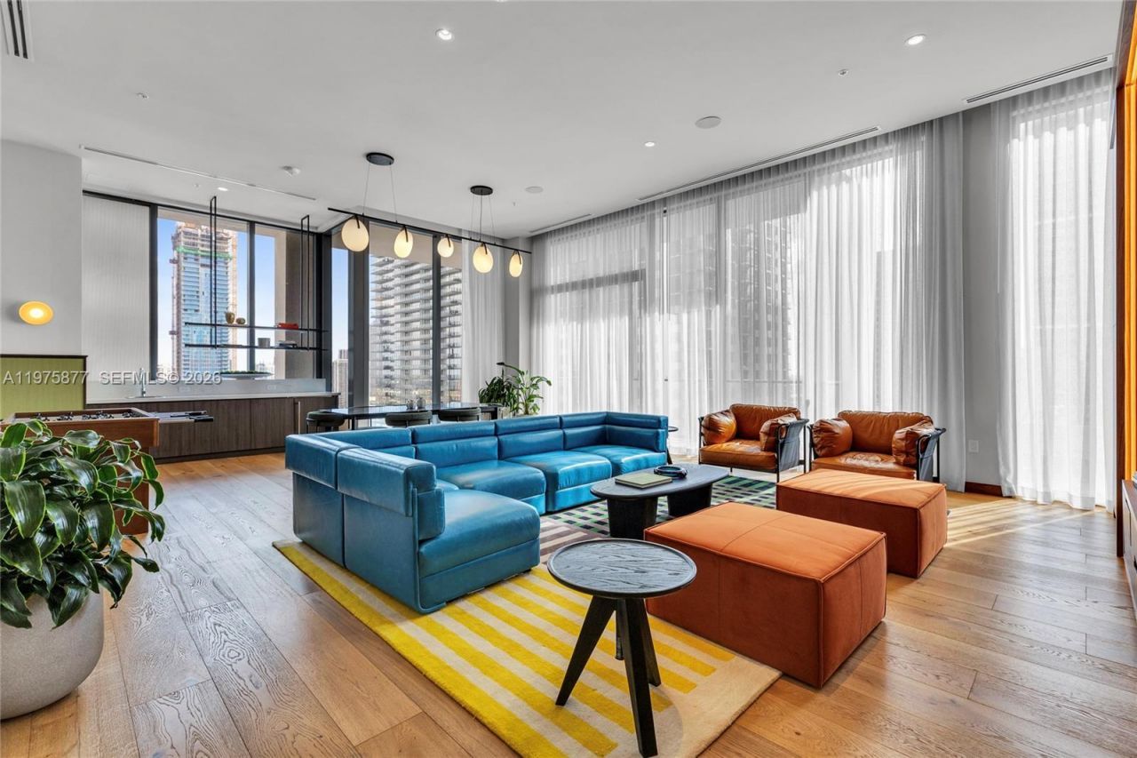 11 NE 6th St, Unit 407, Miami, FL 33132 Photo