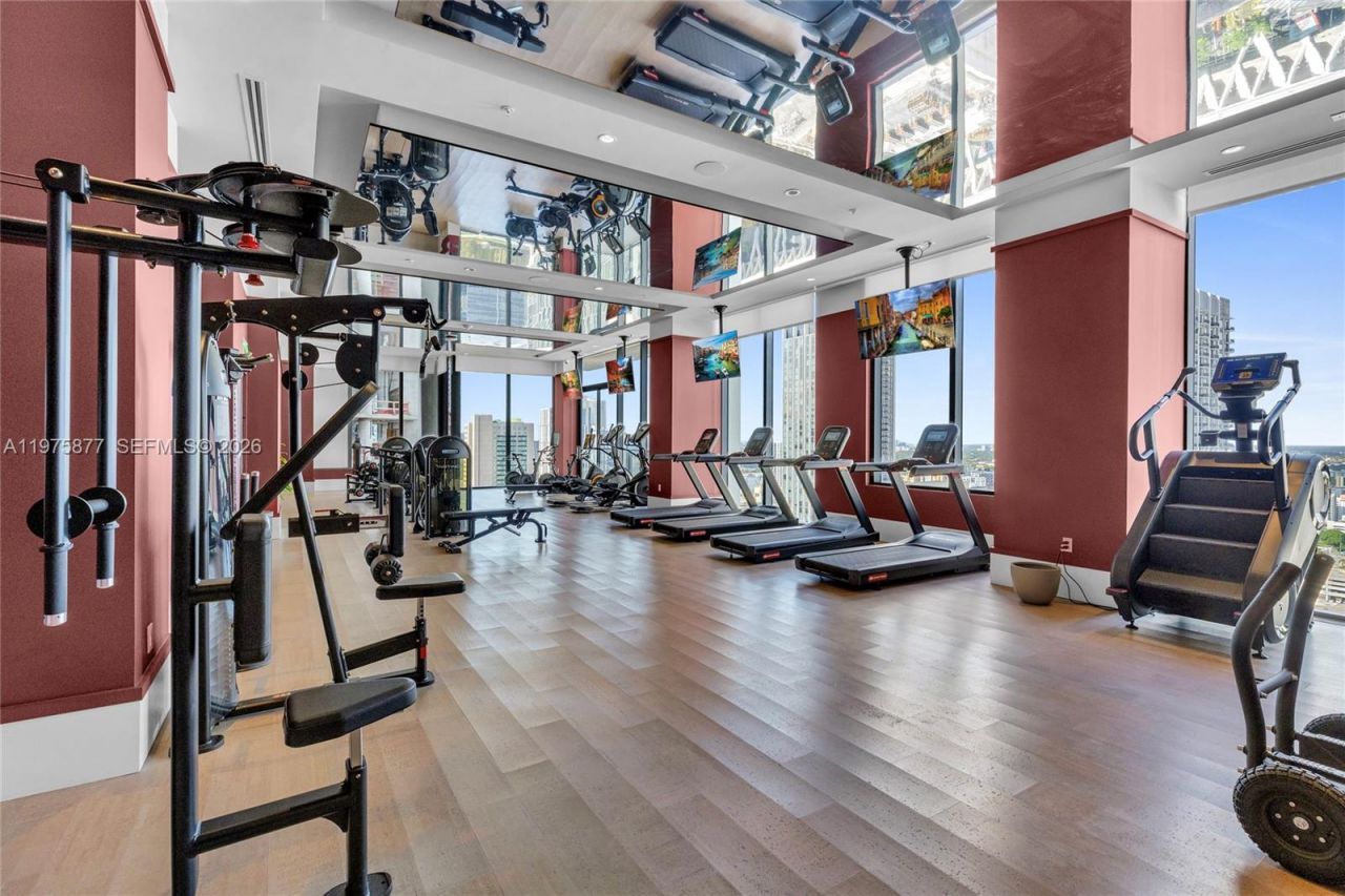 11 NE 6th St, Unit 407, Miami, FL 33132 Photo