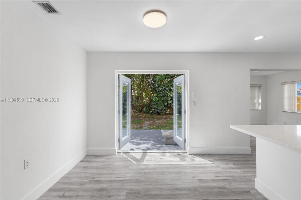 6820 Park St, Hollywood, FL 33024 Photo