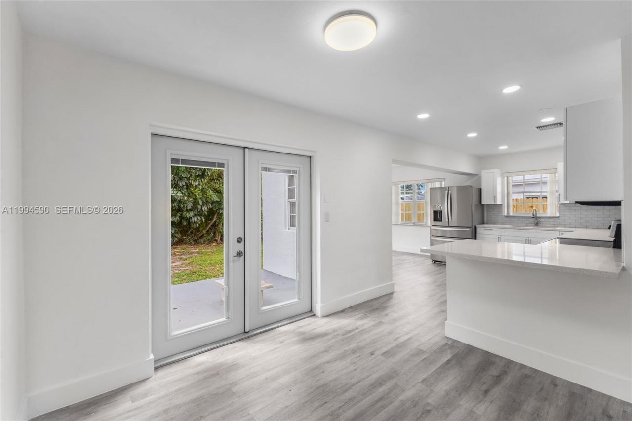 6820 Park St, Hollywood, FL 33024 Photo