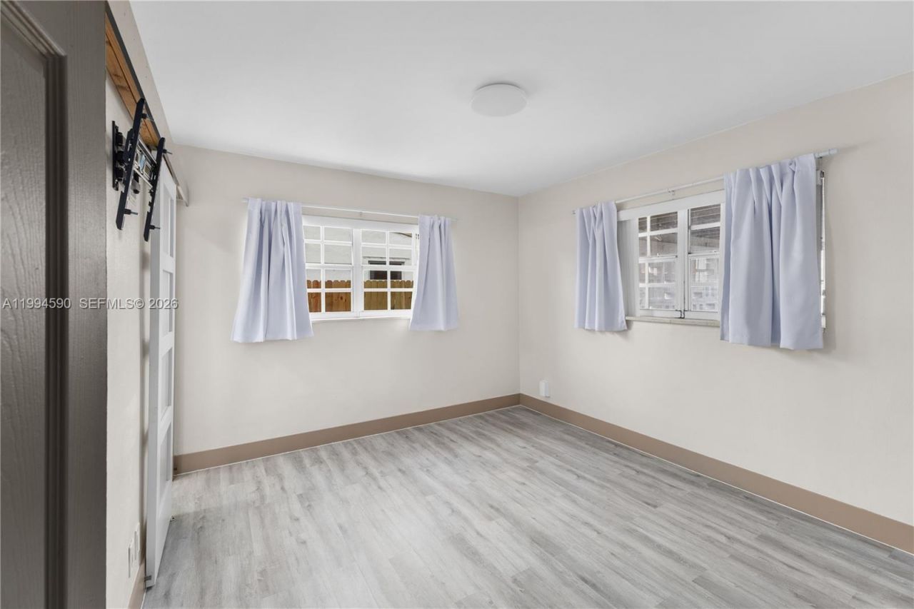 6820 Park St, Hollywood, FL 33024 Photo