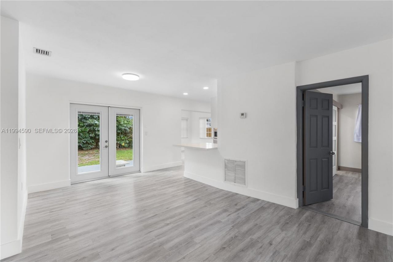 6820 Park St, Hollywood, FL 33024 Photo