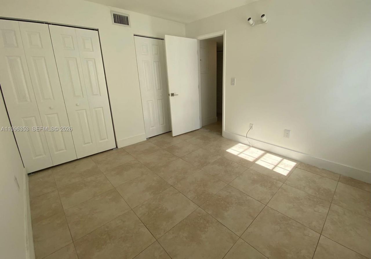 3552 Magellan Cir, Unit 126, Aventura, FL 33180 Photo