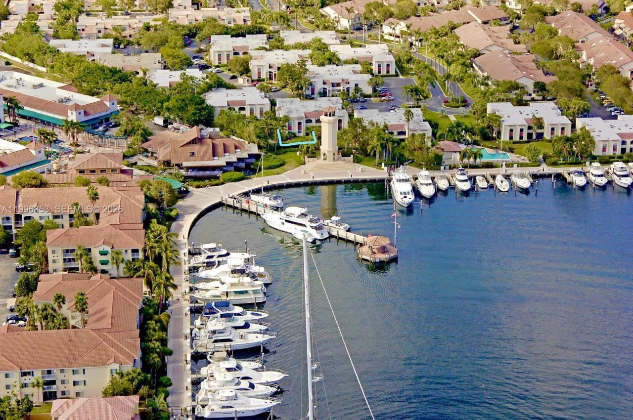 3552 Magellan Cir, Unit 126, Aventura, FL 33180 Photo