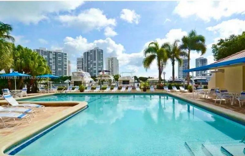 3552 Magellan Cir, Unit 126, Aventura, FL 33180 Photo