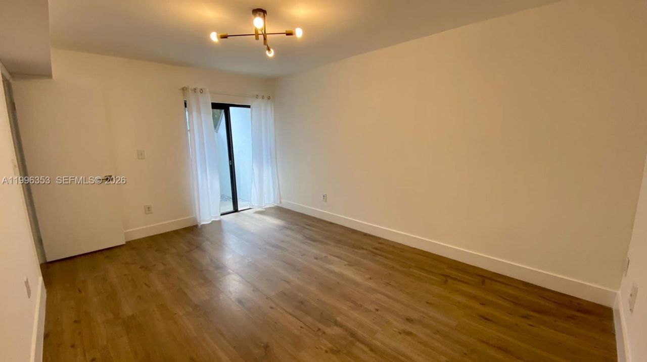 3552 Magellan Cir, Unit 126, Aventura, FL 33180 Photo