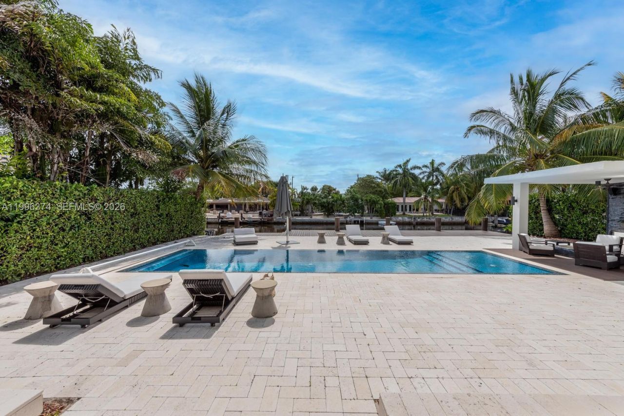 13145 Coronado Ln , North Miami, FL 33181 Photo