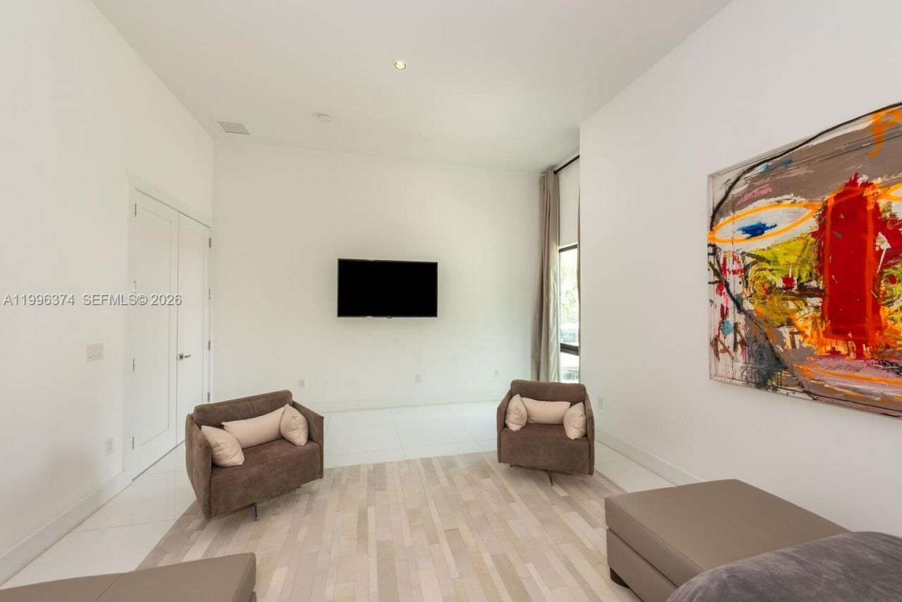 13145 Coronado Ln , North Miami, FL 33181 Photo