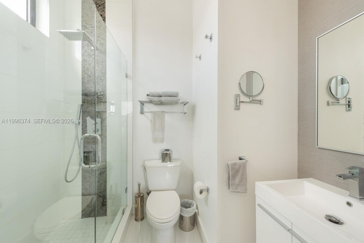 13145 Coronado Ln , North Miami, FL 33181 Photo