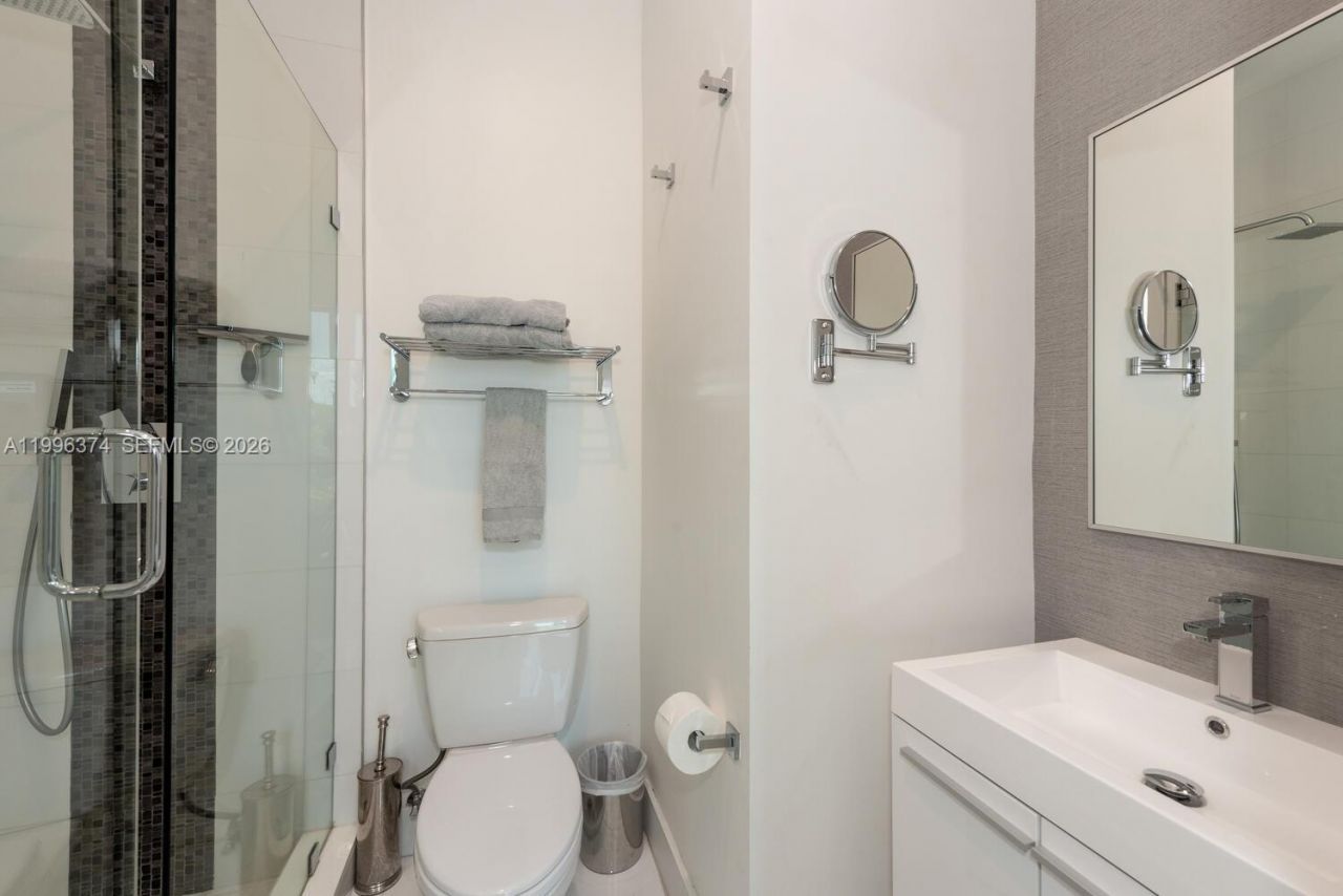 13145 Coronado Ln , North Miami, FL 33181 Photo