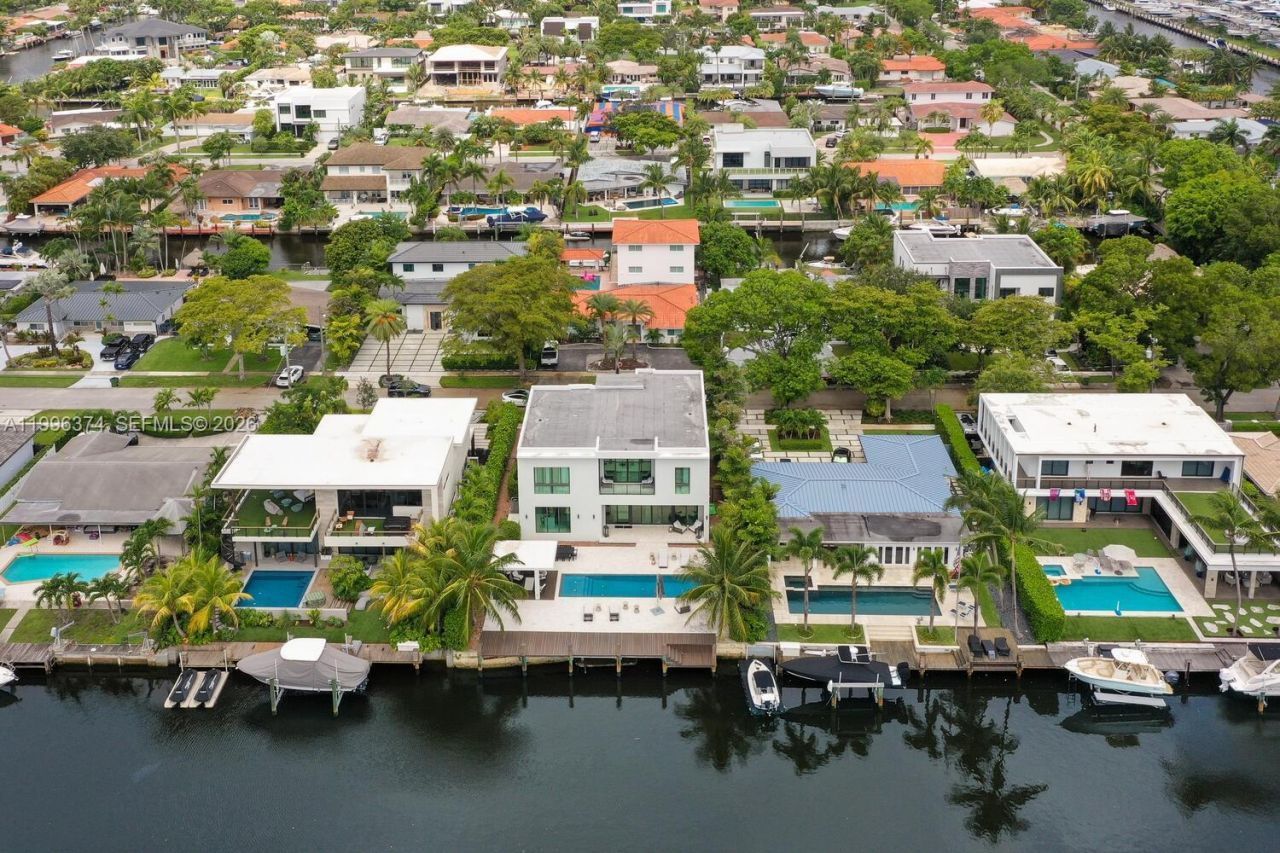 13145 Coronado Ln , North Miami, FL 33181 Photo