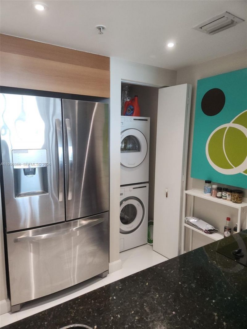 325 S Biscayne Blvd , Unit 2220, Miami, FL 33131 Photo