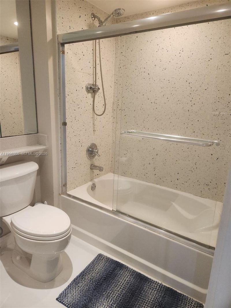 325 S Biscayne Blvd , Unit 2220, Miami, FL 33131 Photo