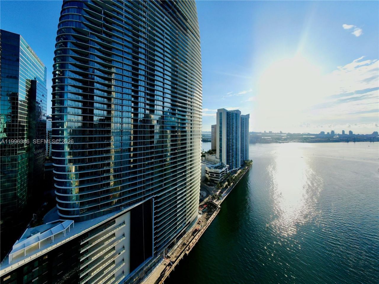 325 S Biscayne Blvd , Unit 2220, Miami, FL 33131 Photo