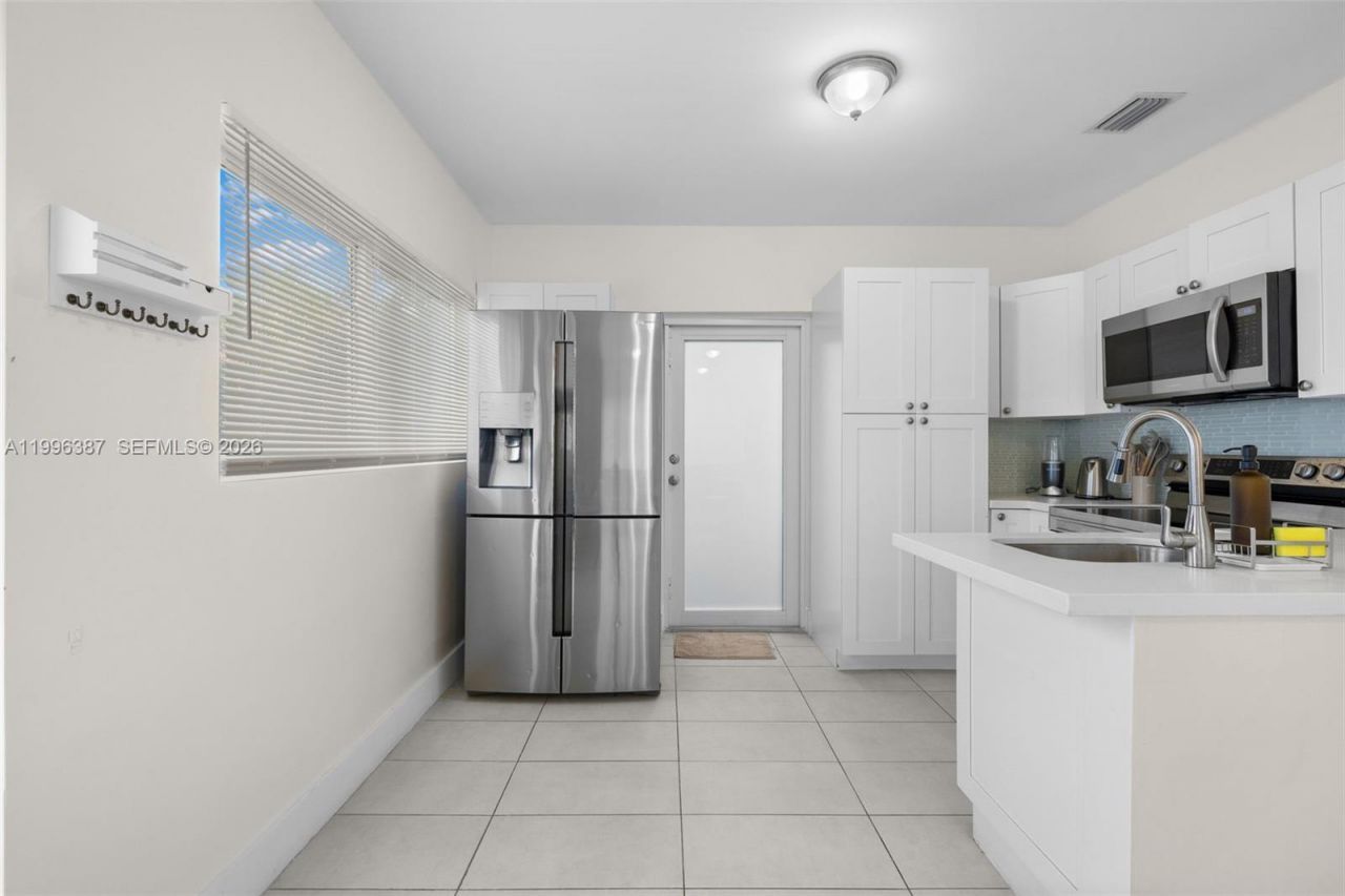 1286 NE 109th St, Unit 1, Miami, FL 33161 Photo