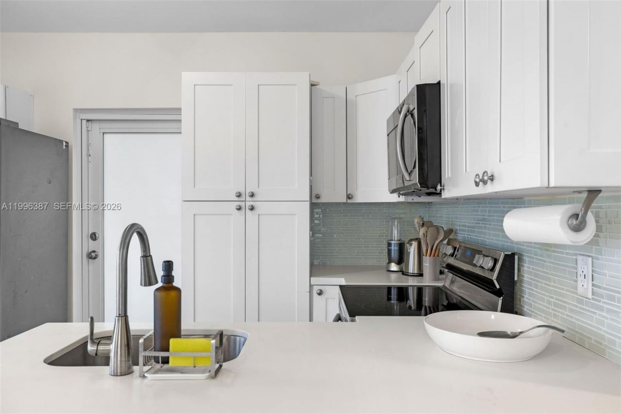 1286 NE 109th St, Unit 1, Miami, FL 33161 Photo