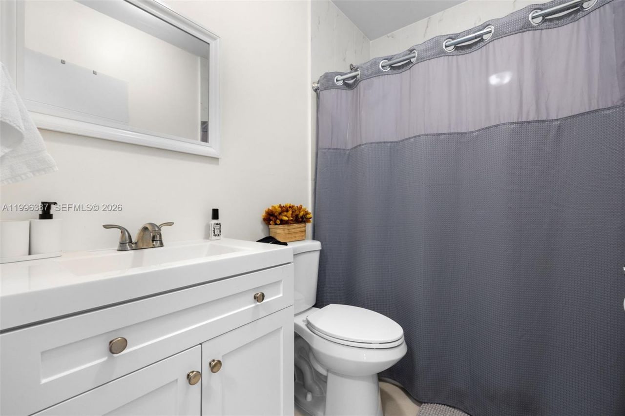 1286 NE 109th St, Unit 1, Miami, FL 33161 Photo