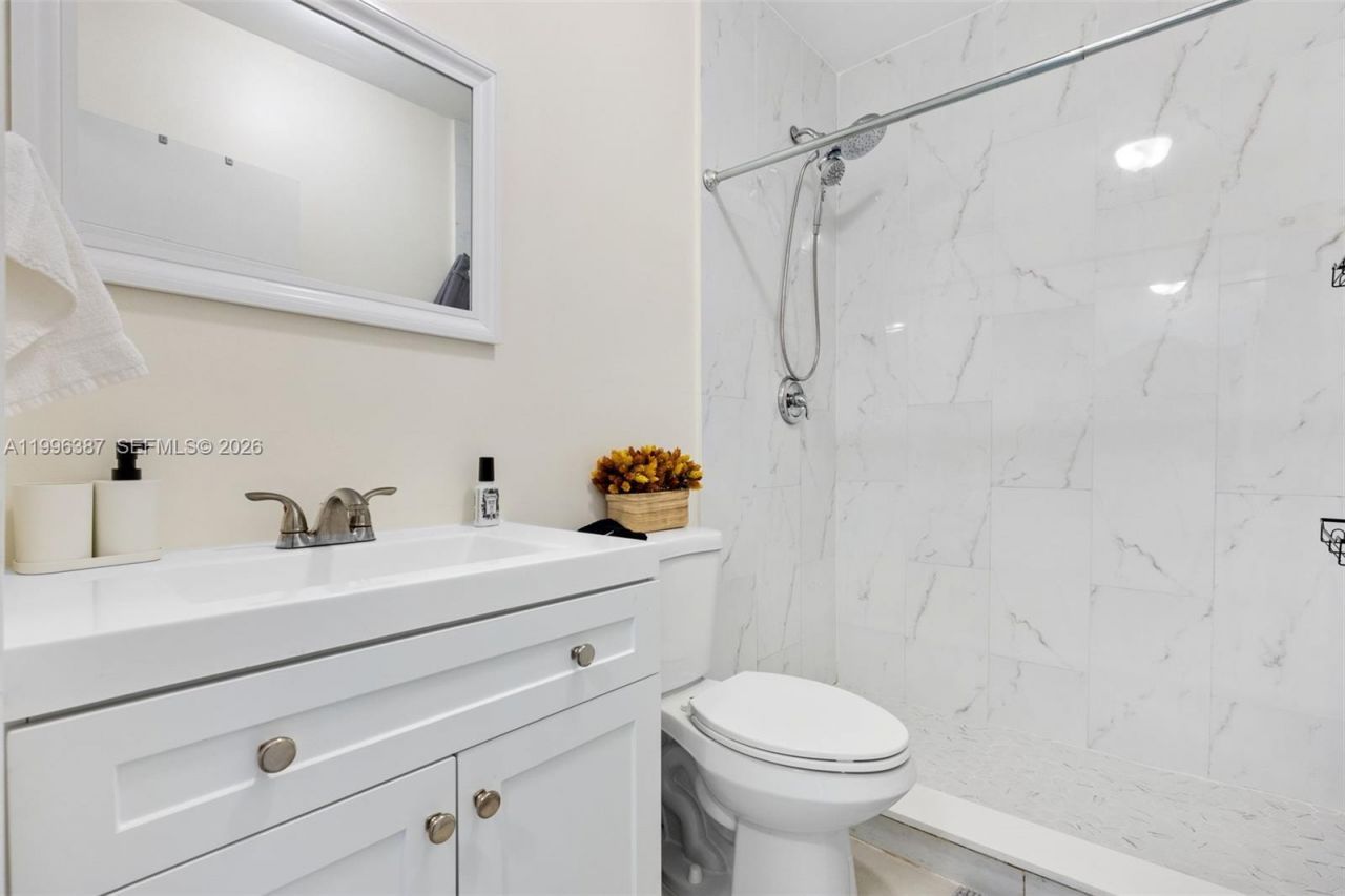 1286 NE 109th St, Unit 1, Miami, FL 33161 Photo