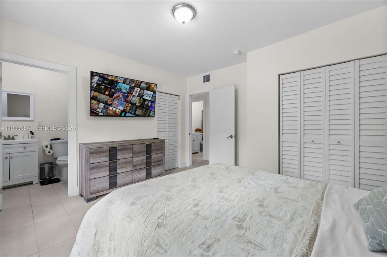 1286 NE 109th St, Unit 1, Miami, FL 33161 Photo
