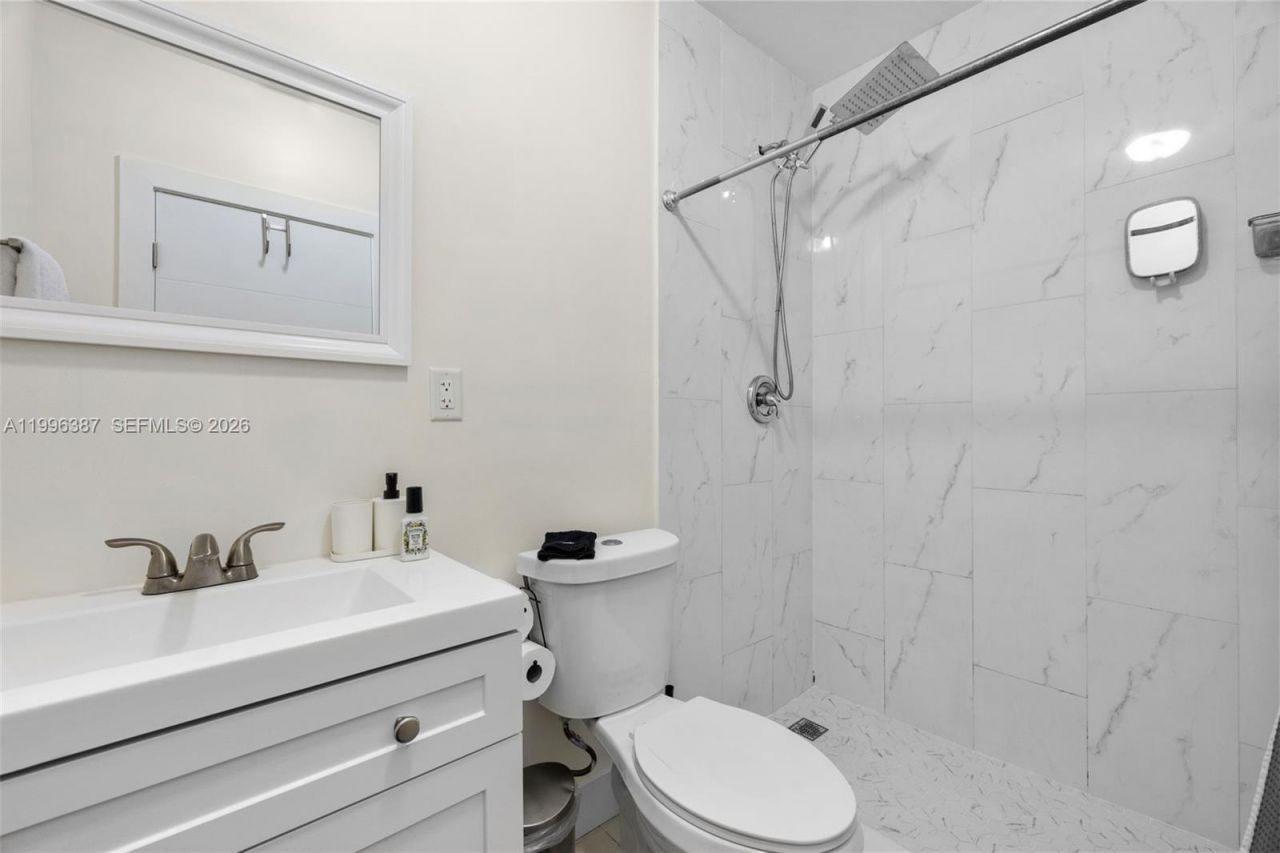 1286 NE 109th St, Unit 1, Miami, FL 33161 Photo
