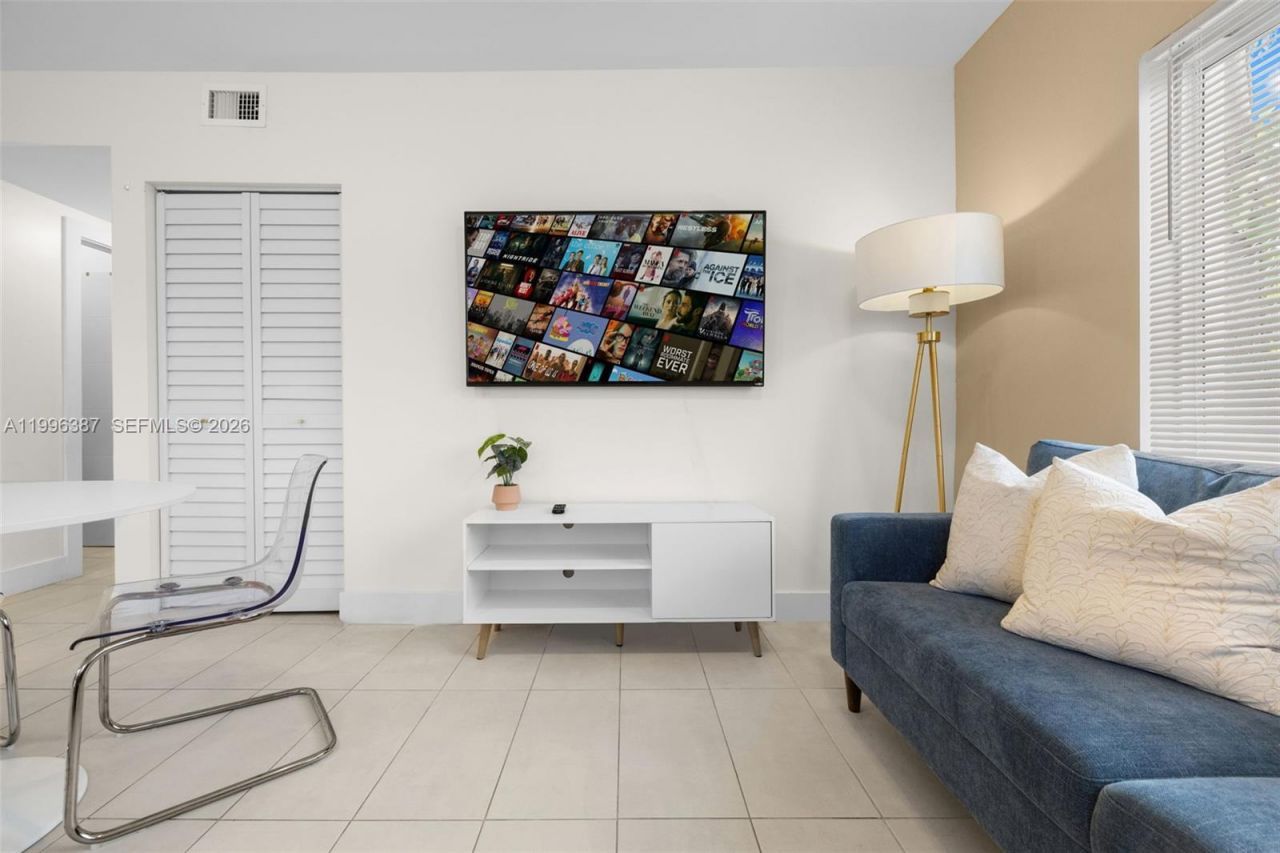 1286 NE 109th St, Unit 1, Miami, FL 33161 Photo