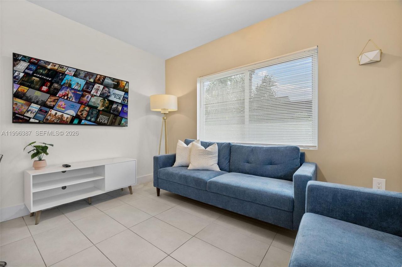 1286 NE 109th St, Unit 1, Miami, FL 33161 Photo
