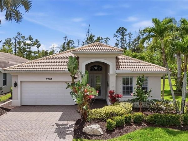 7687 Martino CIR, NAPLES, FL 34112