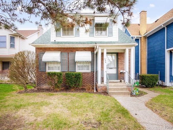 344 Oak Street, Wyandotte, MI 48192