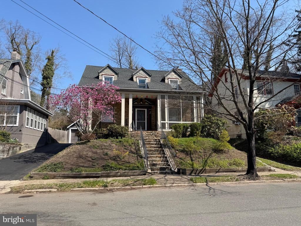 102 School Lane, Trenton, NJ 08618 Main Photo