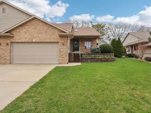 734 8th Street, Prairie Du Sac, WI 53578