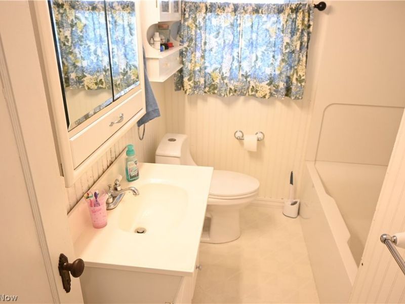 94 N 5th Street, Rittman, OH 44270 Photo 10