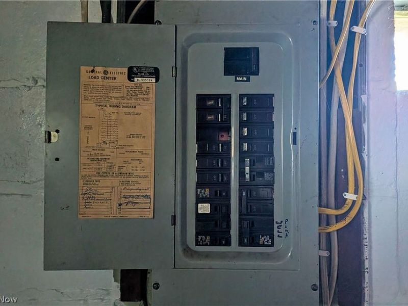 7538 Wolfes Crossing Road SE, Gnadenhutten, OH 44629 Photo 19