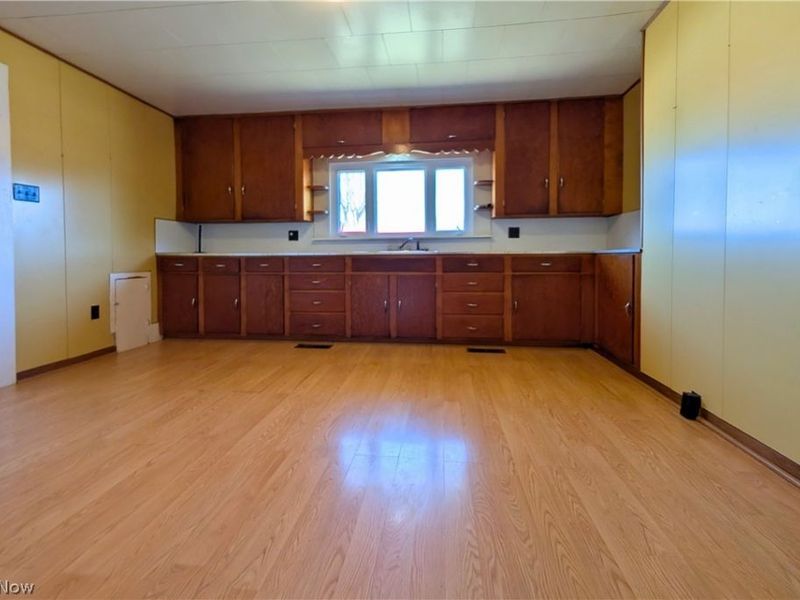 7538 Wolfes Crossing Road SE, Gnadenhutten, OH 44629 Photo 9