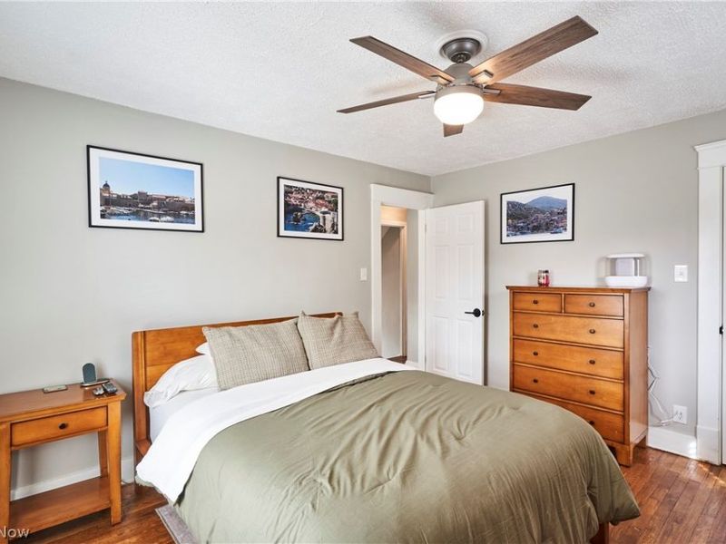 2111 Wascana Avenue , Lakewood, OH 44107 Photo 18