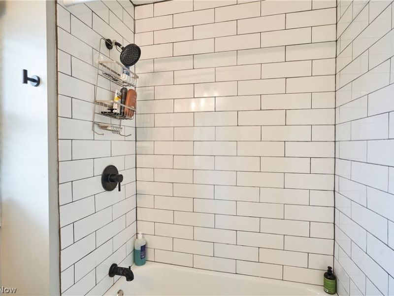 2111 Wascana Avenue , Lakewood, OH 44107 Photo 21