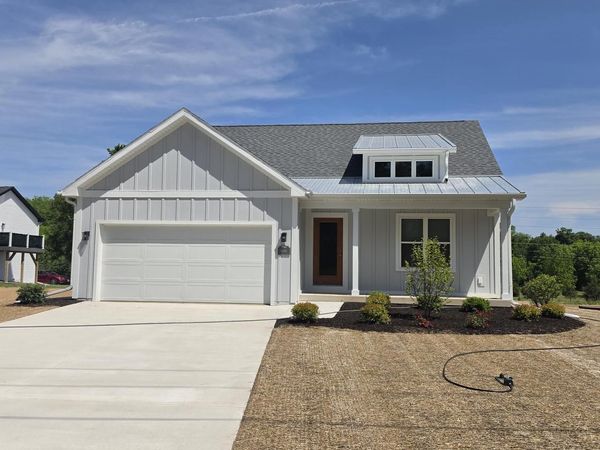 3532 W Park DRIVE, Lake Geneva, WI 53147
