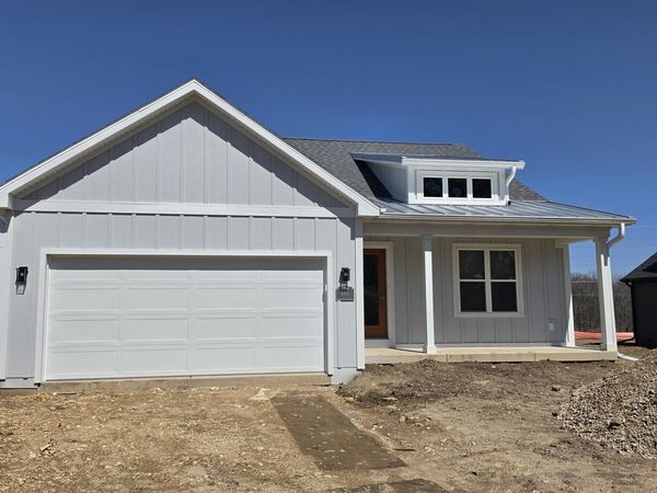 W3532 Park DRIVE, Lake Geneva, WI 53147