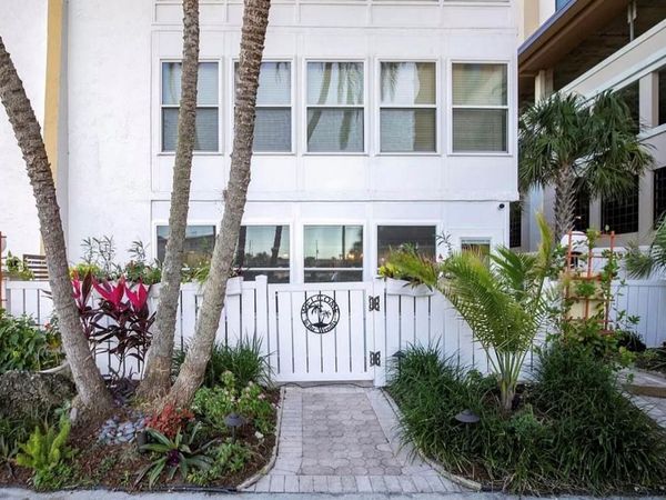 661 POINSETTIA AVENUE , Unit 104, CLEARWATER BEACH, FL 33767