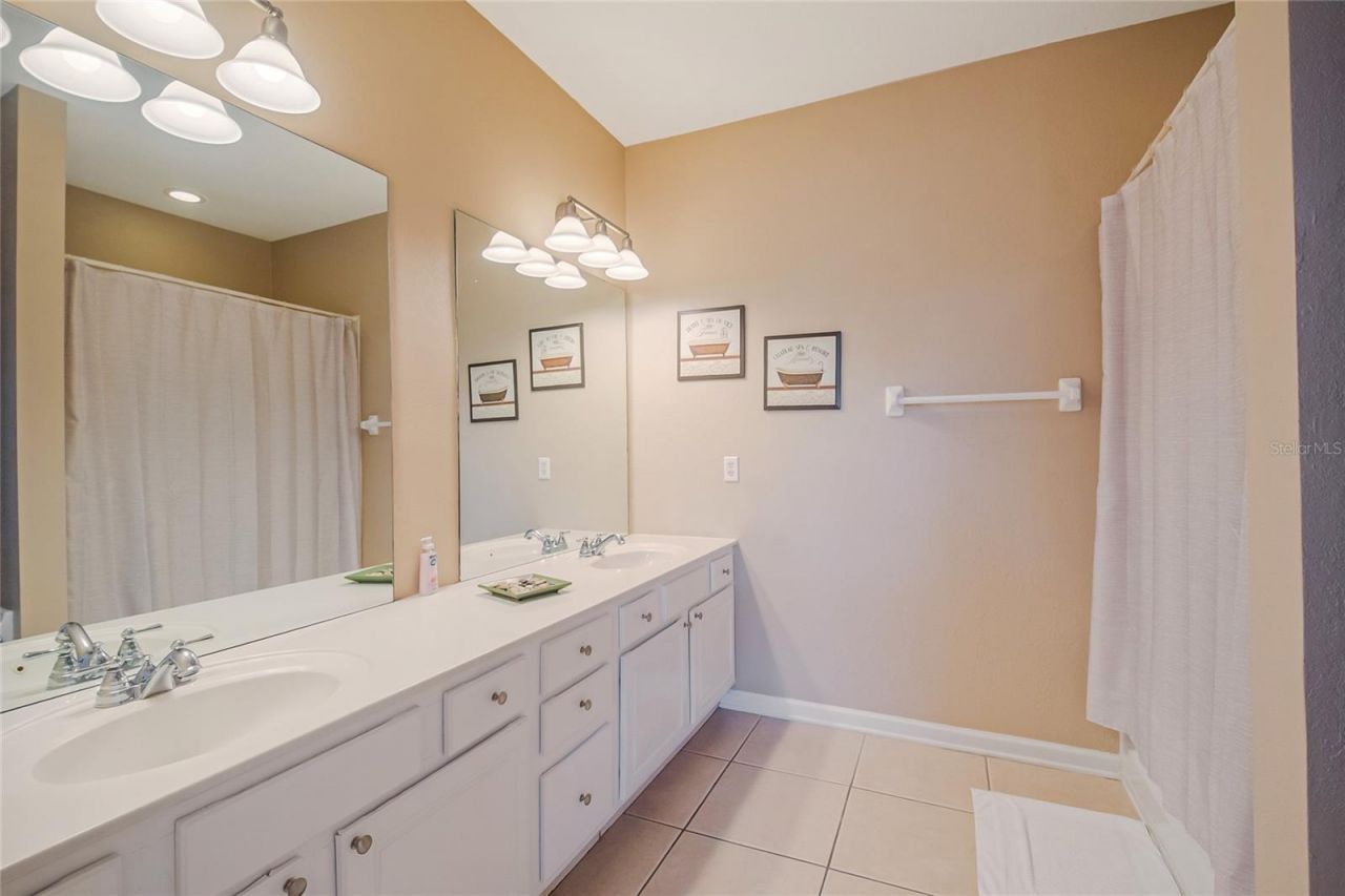 5002 Tideview Circle, Unit 2, Orlando, FL 32819 Photo
