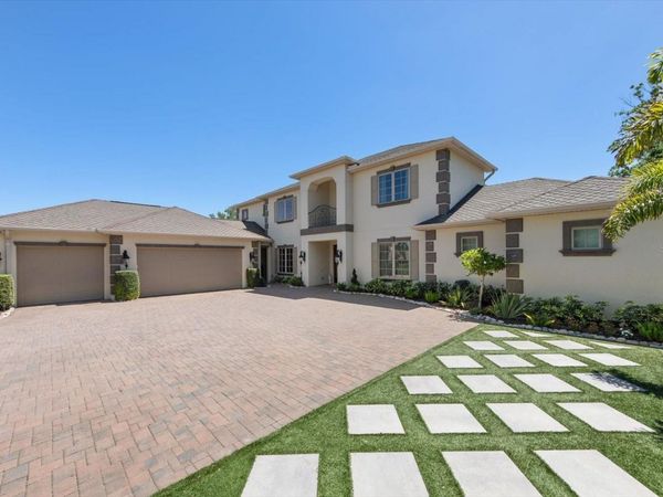 305 EASTLEIGH DRIVE , BELLEAIR, FL 33756