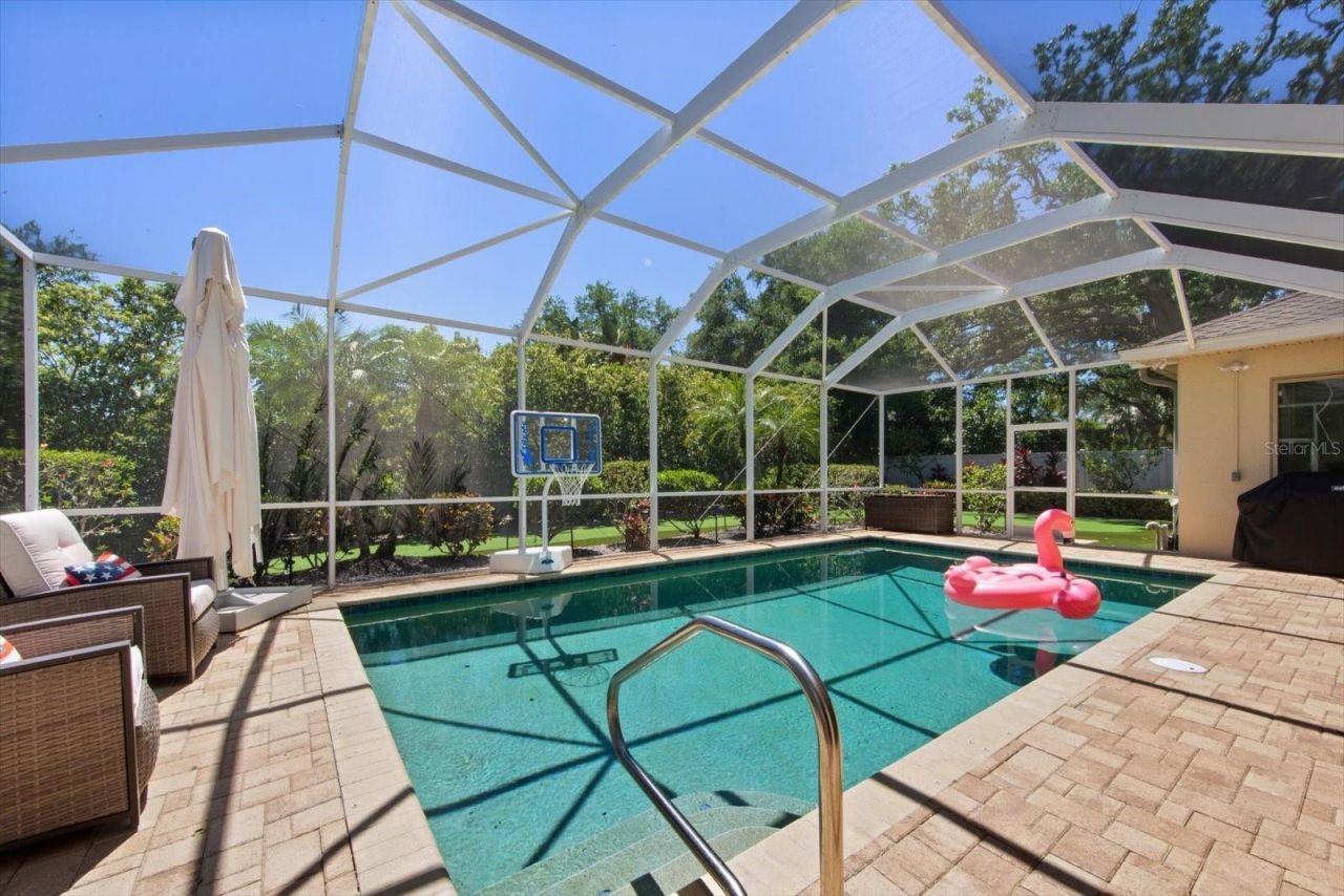 305 Eastleigh Drive, Belleair, FL 33756 Photo