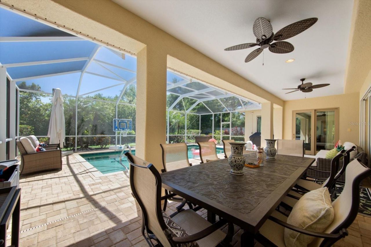 305 Eastleigh Drive, Belleair, FL 33756 Photo