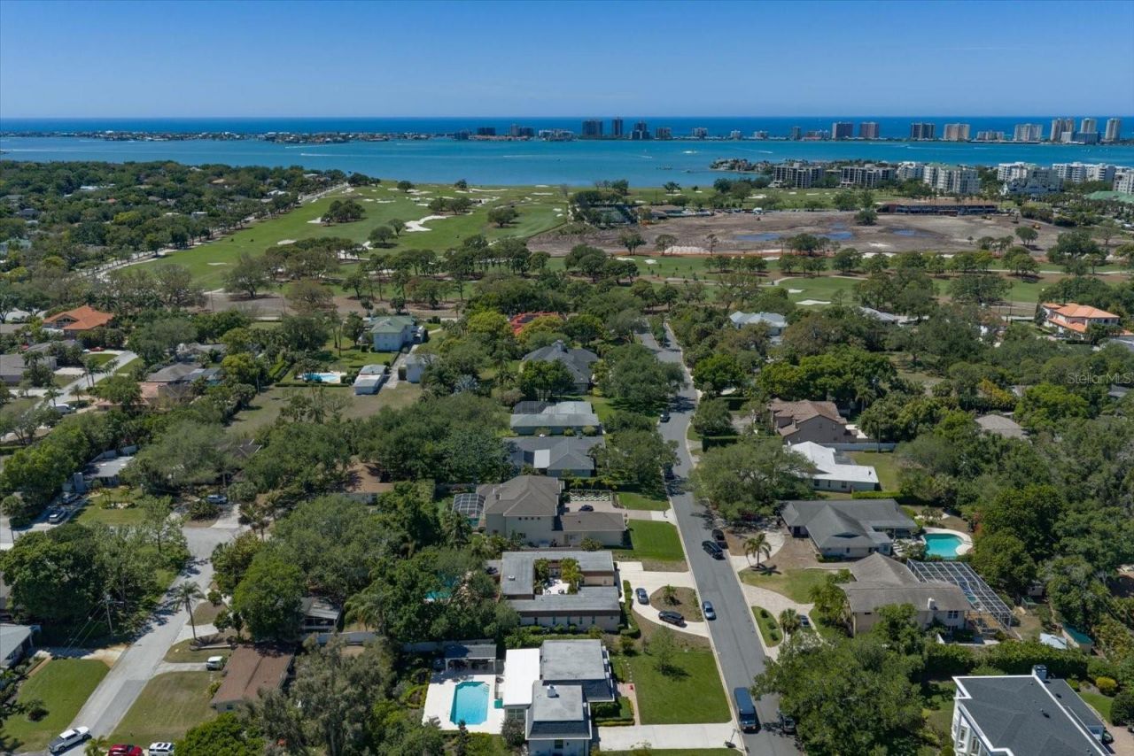 305 Eastleigh Drive, Belleair, FL 33756 Photo