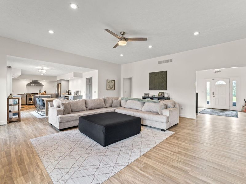 5775 Swan Drive, Clayton, OH 45315 Photo 22