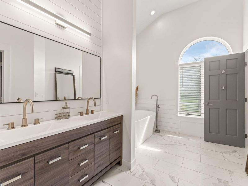 5775 Swan Drive, Clayton, OH 45315 Photo 48