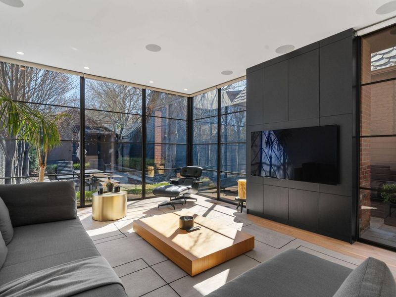 636 Mohawk Street, Columbus, OH 43206 Photo 6