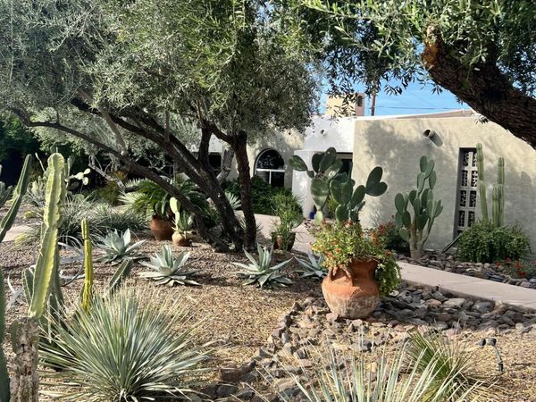 860 W MOUNTAIN VIEW Drive, Mesa, AZ 85201