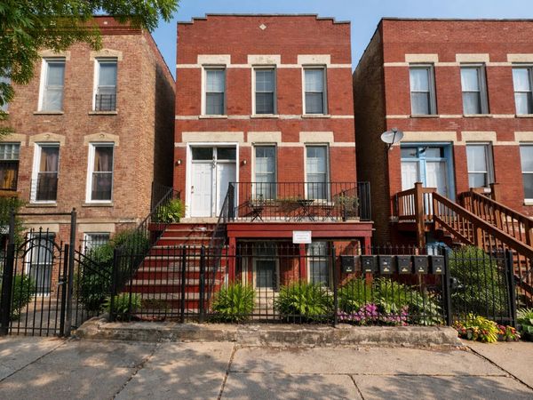 460 W 28th Place , Chicago, IL 60616