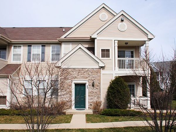 2245 Aurora Drive , Unit 22, Pingree Grove, IL 60140