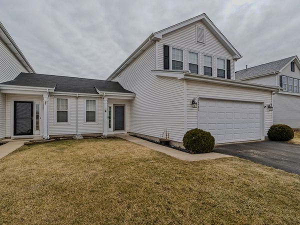 32481 Bakers Drive , Unit 32481, Lakemoor, IL 60051